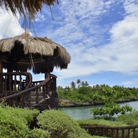 Mangodlong Rock Resort Cebu Exterior photo
